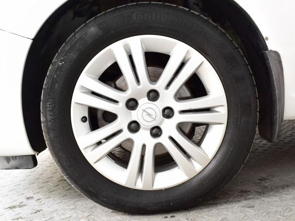 Opel Zafira B Рестайлинг с пробегом 2012 года, цена 654 999 рублей, 180765 км, компактвэн, Автокод Объявления