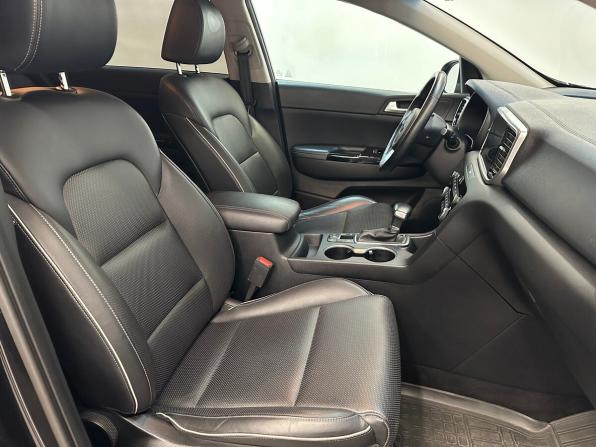 Kia Sportage IV Рестайлинг с пробегом 2021 года, цена 2 780 000 рублей, 80949 км, внедорожник, Автокод Объявления