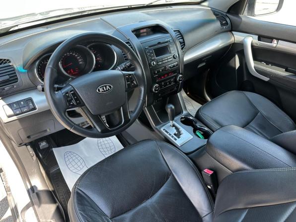 Kia Sorento II с пробегом 2009 года, цена 1 190 000 рублей, 233000 км, внедорожник, Автокод Объявления