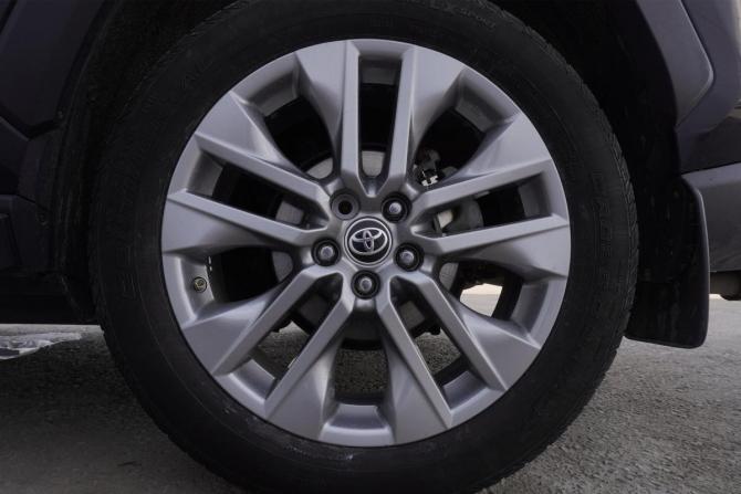 Toyota RAV4 V (XA50) с пробегом 2019 года, цена 2 945 000 рублей, 181014 км, внедорожник, Автокод Объявления
