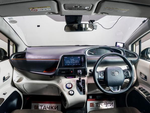 Toyota Sienta II с пробегом 2015 года, цена 1 240 000 рублей, 123000 км, компактвэн, Автокод Объявления