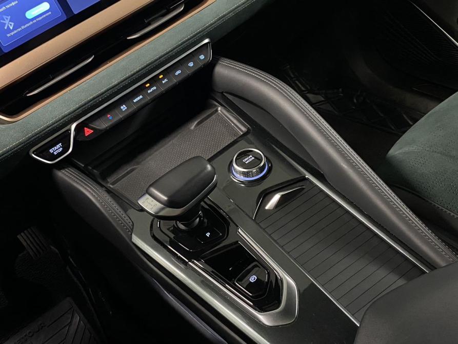 Geely Monjaro I Москва  - изображение 16