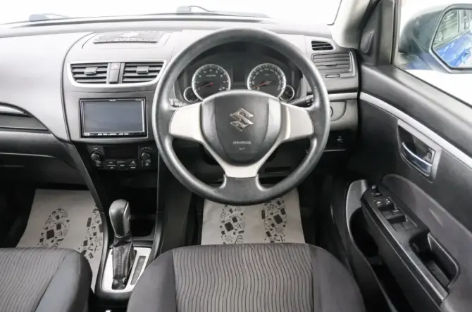 Suzuki Swift IV с пробегом 2012 года, цена 789 000 рублей, 81000 км, хэтчбек, Автокод Объявления