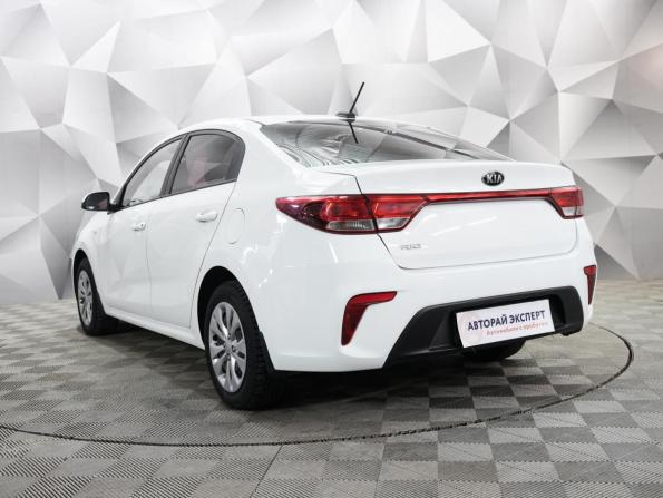Kia Rio IV с пробегом 2017 года, цена 1 080 000 рублей, 135500 км, седан, Автокод Объявления