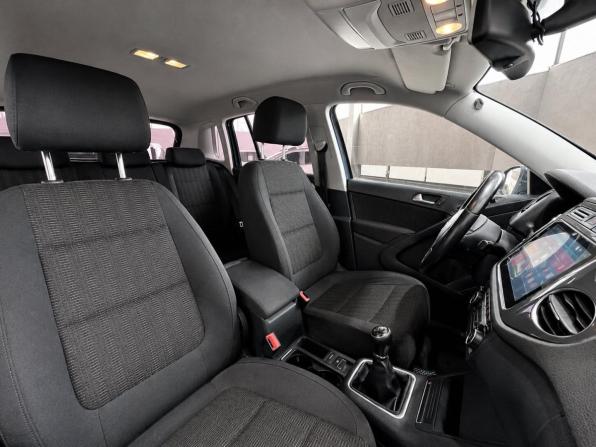Volkswagen Tiguan I Рестайлинг с пробегом 2012 года, цена 1 300 000 рублей, 133960 км, внедорожник, Автокод Объявления