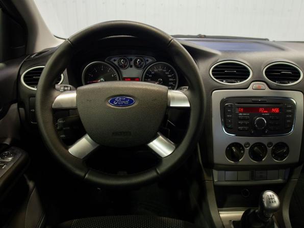 Ford Focus II Рестайлинг с пробегом 2010 года, цена 645 000 рублей, 174331 км, хэтчбек, Автокод Объявления