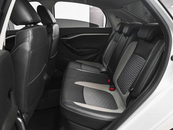 Lada (ВАЗ) Vesta I с пробегом 2021 года, цена 1 129 000 рублей, 63893 км, седан, Автокод Объявления