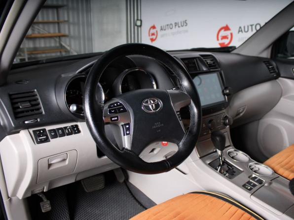 Toyota Highlander III (XU50) с пробегом 2014 года, цена 2 495 000 рублей, 208000 км, внедорожник, Автокод Объявления