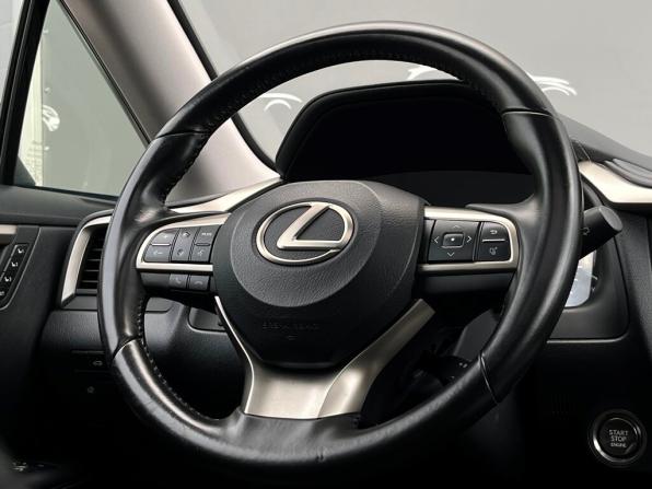 Lexus RX IV Рестайлинг с пробегом 2019 года, цена 4 856 700 рублей, 84094 км, внедорожник, Автокод Объявления