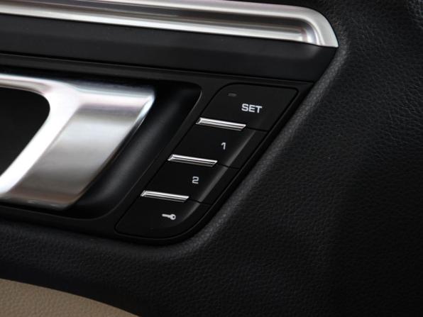 Porsche Macan I Рестайлинг с пробегом 2018 года, цена 3 490 000 рублей, 55255 км, внедорожник, Автокод Объявления