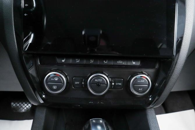 Volkswagen Jetta VI с пробегом 2013 года, цена 1 019 000 рублей, 283864 км, седан, Автокод Объявления