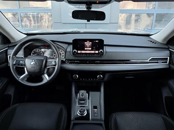 Mitsubishi Outlander IV с пробегом 2021 года, цена 2 690 000 рублей, 132504 км, внедорожник, Автокод Объявления