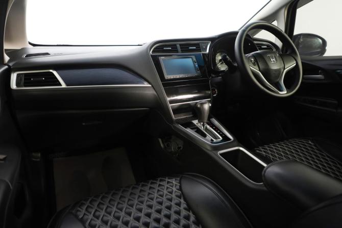 Honda Shuttle II с пробегом 2017 года, цена 1 199 000 рублей, 134000 км, универсал, Автокод Объявления