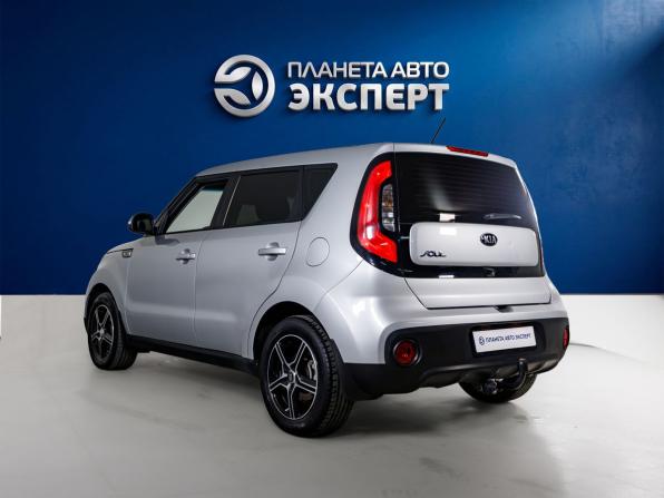 Kia Soul II Рестайлинг с пробегом 2017 года, цена 1 370 000 рублей, 142640 км, хэтчбек, Автокод Объявления