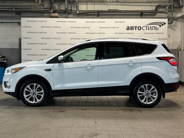 Ford Kuga II Рестайлинг с пробегом 2017 года, цена 1 399 000 рублей, 205113 км, внедорожник, Автокод Объявления
