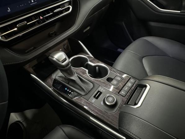 Toyota Highlander IV (XU70) с пробегом 2026 года, цена 5 530 000 рублей, 18 км, внедорожник, Автокод Объявления
