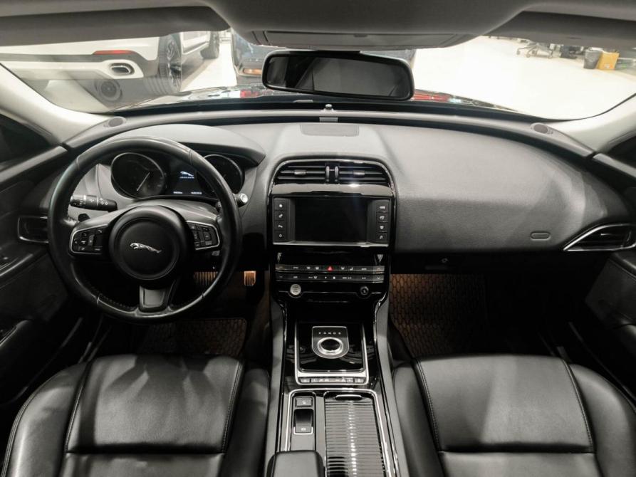 Jaguar XE I Казань  - изображение 17