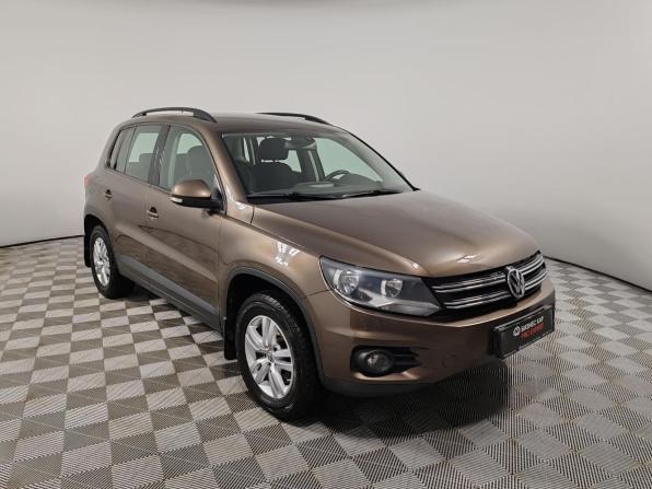 Volkswagen Tiguan I Рестайлинг с пробегом 2016 года, цена 1 555 000 рублей, 174251 км, внедорожник, Автокод Объявления