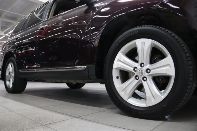 Toyota Highlander II (XU40) Рестайлинг с пробегом 2011 года, цена 2 085 850 рублей, 187291 км, внедорожник, Автокод Объявления