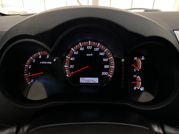 Toyota Hilux VII Рестайлинг с пробегом 2015 года, цена 2 450 000 рублей, 229823 км, пикап, Автокод Объявления