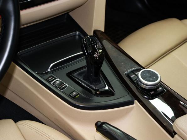 BMW 3 серии VI (F3x) Рестайлинг с пробегом 2017 года, цена 2 339 000 рублей, 155218 км, седан, Автокод Объявления