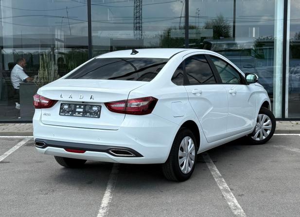 Lada (ВАЗ) Vesta I Рестайлинг (NG) с пробегом 2023 года, цена 1 095 000 рублей, 125113 км, седан, Автокод Объявления