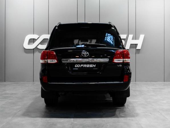 Toyota Land Cruiser 200 Series с пробегом 2007 года, цена 3 164 000 рублей, 402182 км, внедорожник, Автокод Объявления