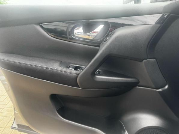 Nissan Qashqai II с пробегом 2015 года, цена 1 269 900 рублей, 111778 км, внедорожник, Автокод Объявления