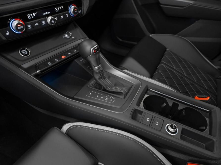 Audi Q3 II (F3) Москва  - изображение 16