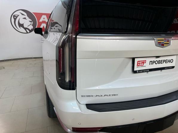 Cadillac Escalade V с пробегом 2021 года, цена 9 999 000 рублей, 17882 км, внедорожник, Автокод Объявления
