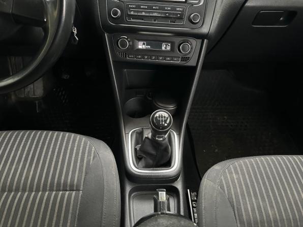 Volkswagen Polo V с пробегом 2013 года, цена 850 000 рублей, 141905 км, седан, Автокод Объявления