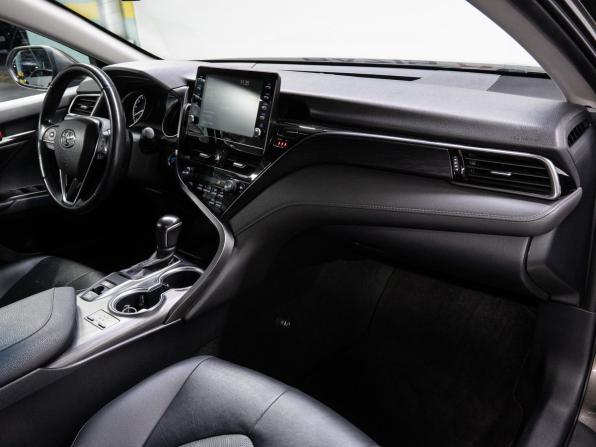 Toyota Camry VIII (XV70) Рестайлинг с пробегом 2021 года, цена 3 150 000 рублей, 51064 км, седан, Автокод Объявления