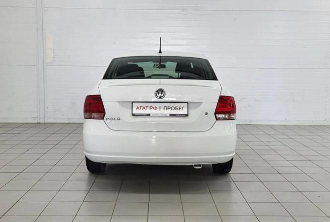 Volkswagen Polo V Рестайлинг с пробегом 2015 года, цена 988 000 рублей, 75095 км, седан, Автокод Объявления