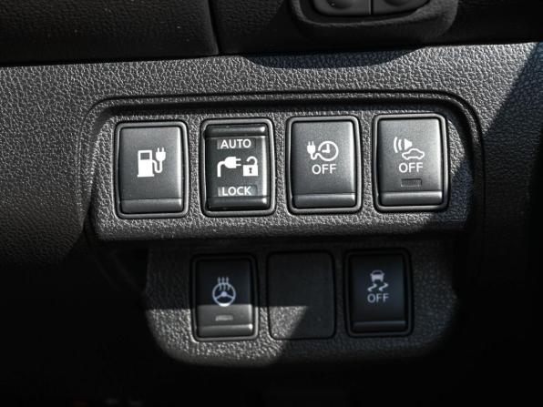 Nissan Leaf I (ZE0/AZE0) с пробегом 2017 года, цена 1 378 000 рублей, 98649 км, хэтчбек, Автокод Объявления