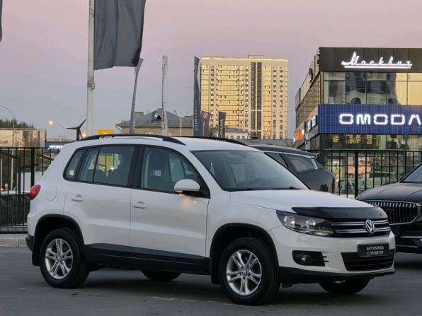 Volkswagen Tiguan I Рестайлинг с пробегом 2012 года, цена 1 026 000 рублей, 132840 км, внедорожник, Автокод Объявления