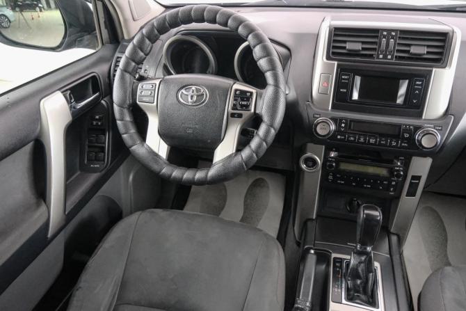Toyota Land Cruiser Prado 150 Series с пробегом 2012 года, цена 3 049 000 рублей, 239700 км, внедорожник, Автокод Объявления