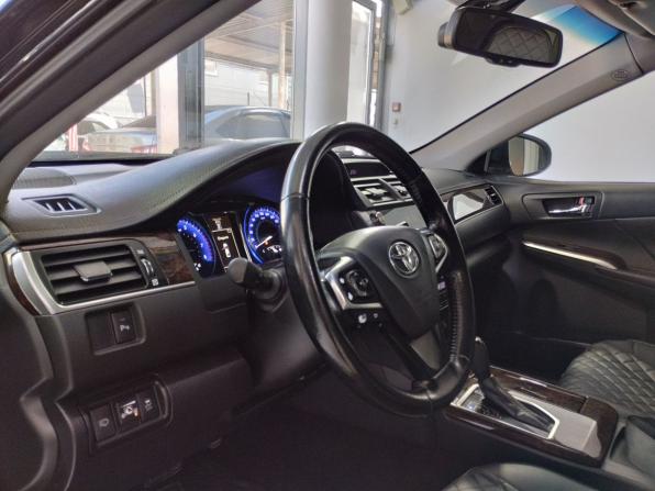 Toyota Camry VII (XV50) Рестайлинг с пробегом 2016 года, цена 1 620 000 рублей, 217378 км, седан, Автокод Объявления