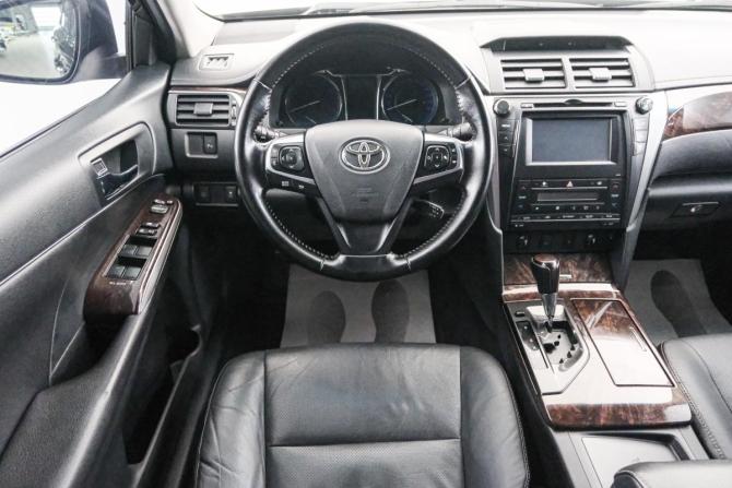 Toyota Camry VII (XV50) Рестайлинг с пробегом 2015 года, цена 1 999 000 рублей, 202000 км, седан, Автокод Объявления