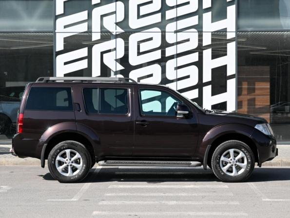 Nissan Pathfinder III Рестайлинг с пробегом 2012 года, цена 1 385 000 рублей, 251604 км, внедорожник, Автокод Объявления