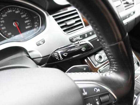 Audi A8 III (D4) Рестайлинг с пробегом 2014 года, цена 2 539 500 рублей, 142000 км, седан, Автокод Объявления