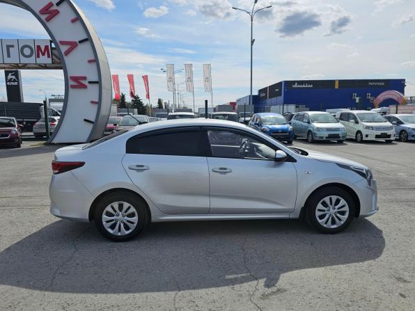 Kia Rio IV Рестайлинг с пробегом 2020 года, цена 1 649 995 рублей, 79132 км, седан, Автокод Объявления
