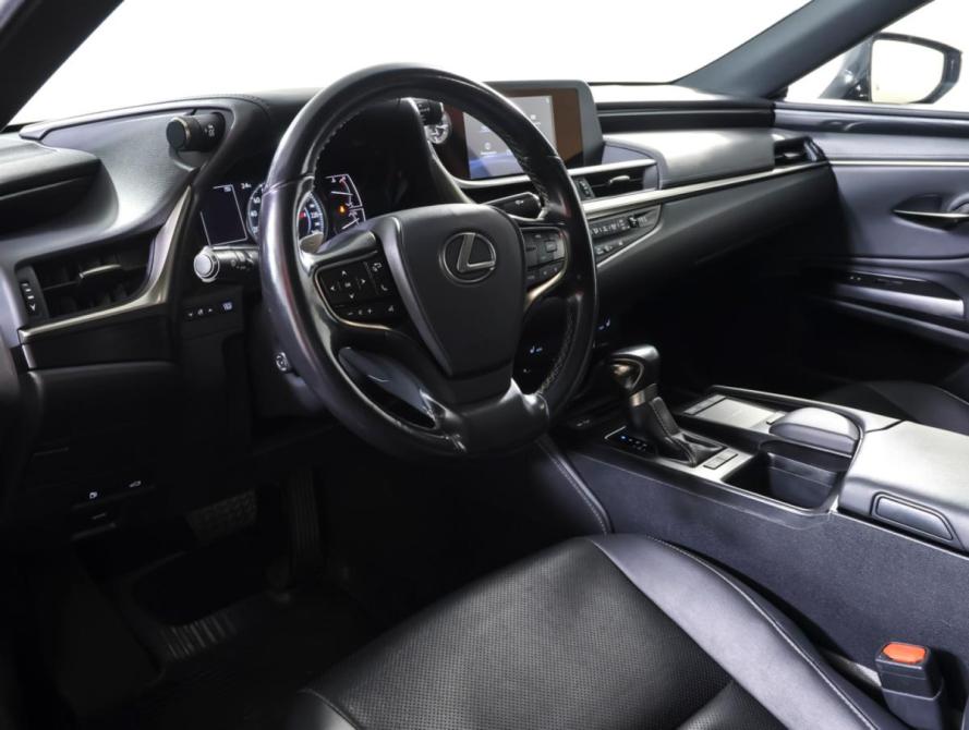 Lexus ES VII Москва  - изображение 16
