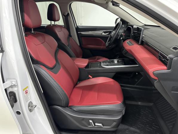 Haval Jolion I Рестайлинг с пробегом 2024 года, цена 2 144 000 рублей, 25923 км, внедорожник, Автокод Объявления