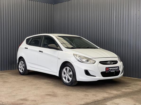Hyundai Solaris I с пробегом 2011 года, цена 775 000 рублей, 110327 км, хэтчбек, Автокод Объявления