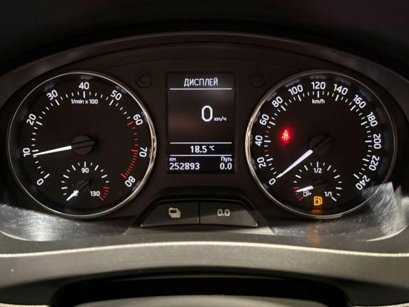 Skoda Rapid I с пробегом 2013 года, цена 701 329 рублей, 252893 км, лифтбек, Автокод Объявления