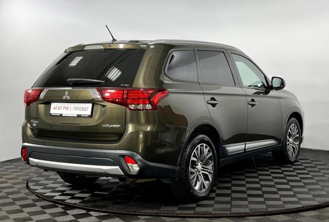 Mitsubishi Outlander III Рестайлинг 2 с пробегом 2015 года, цена 1 660 000 рублей, 171187 км, внедорожник, Автокод Объявления