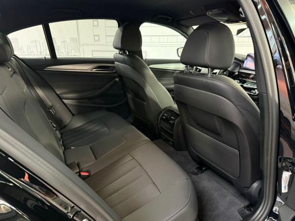 BMW 5 серии VII (G30/G31/G38) Рестайлинг с пробегом 2023 года, цена 6 800 000 рублей, 12000 км, седан, Автокод Объявления