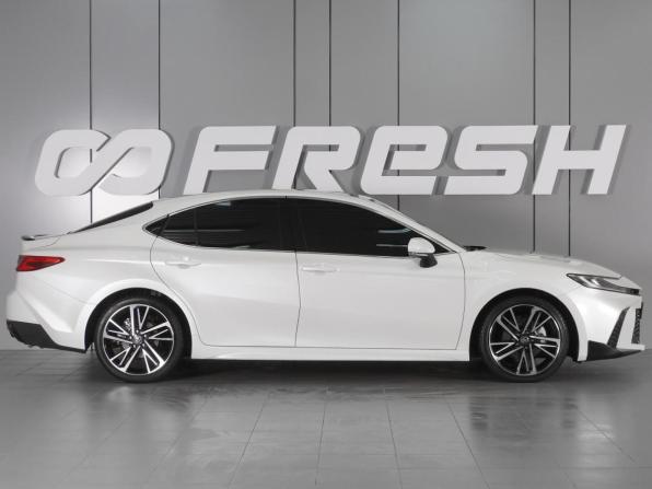 Toyota Camry IX (XV80) China Market с пробегом 2024 года, цена 3 649 000 рублей, 68507 км, седан, Автокод Объявления