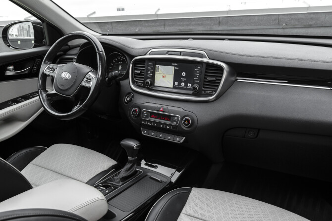 Kia Sorento III Prime Рестайлинг с пробегом 2018 года, цена 3 355 000 рублей, 102200 км, внедорожник, Автокод Объявления