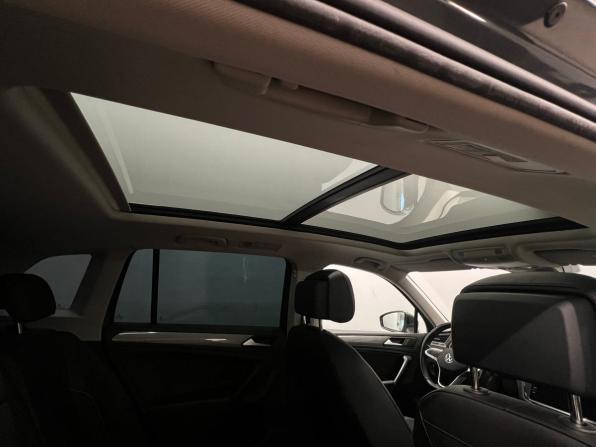 Volkswagen Tiguan II Рестайлинг с пробегом 2021 года, цена 2 265 000 рублей, 232305 км, внедорожник, Автокод Объявления